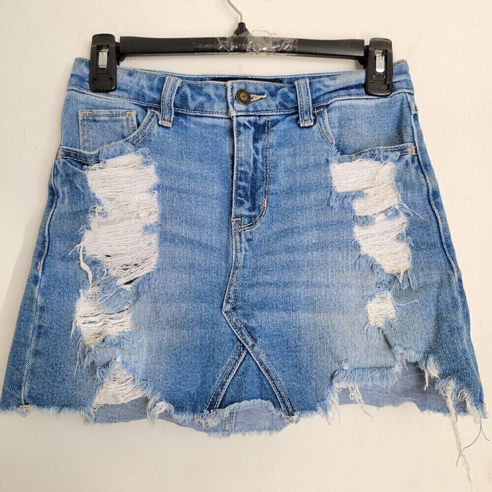 Hollister High Rise Vintage Stretch Distressed Mini Denim Jean Skirt Size 1 W25
